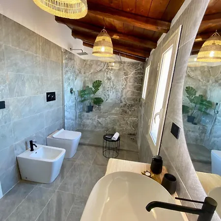 View Terrace In - Murmuria Eolia *